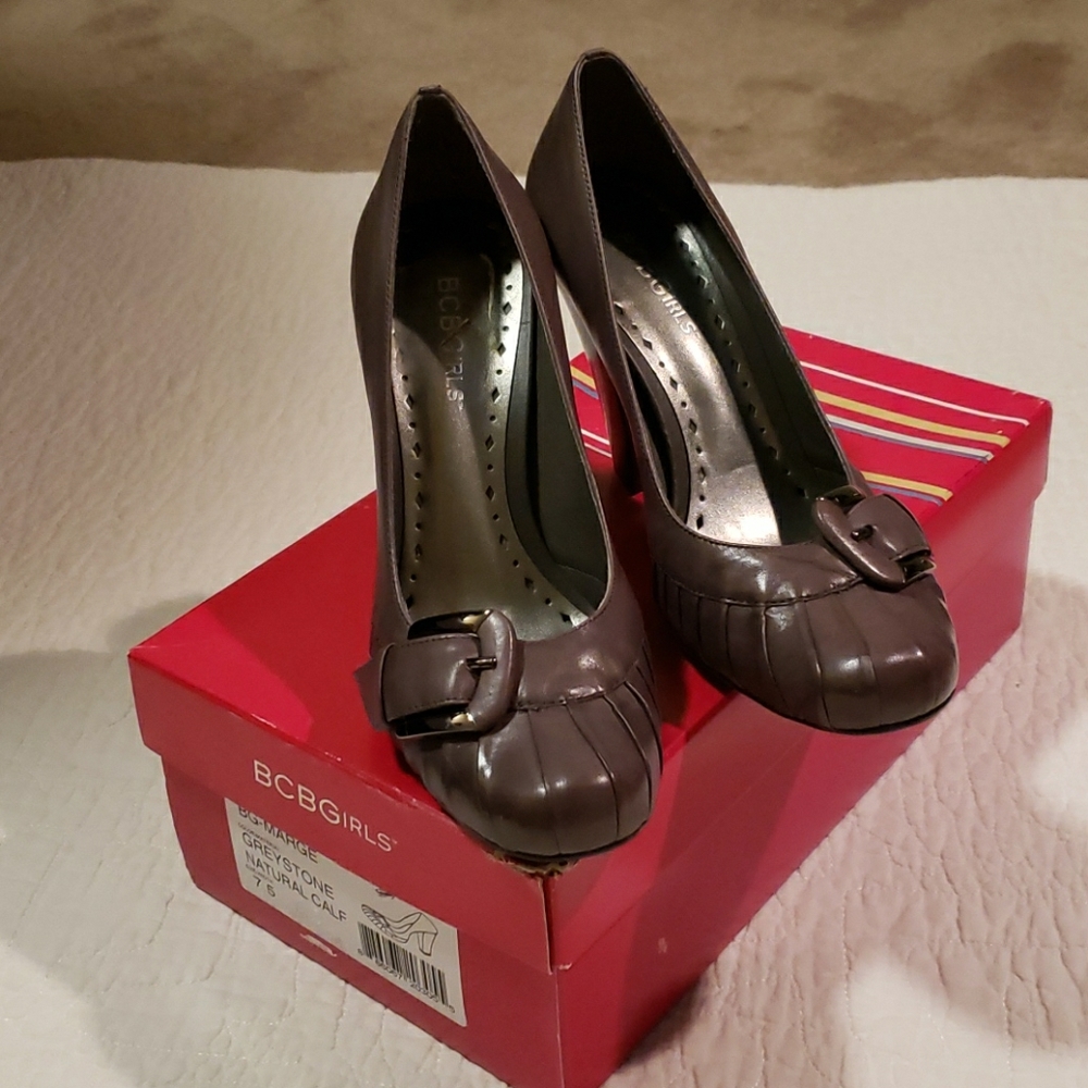 BCBGirls Marge size 7.5